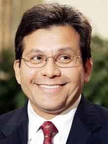 For what it&#39;s worth, I think Otto bears a striking resemblance to our Attorney General Alberto Gonzalez. - gonzalez